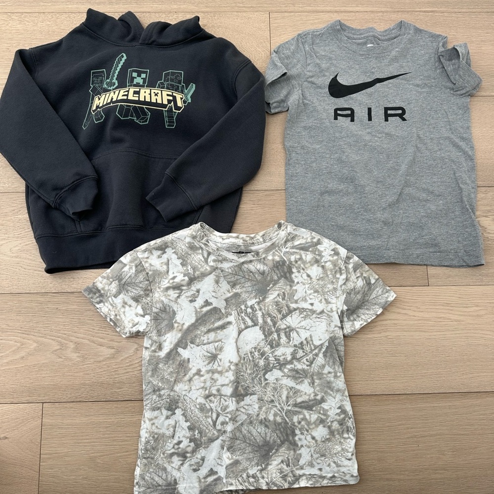 Boys Hoodie Sweatshirt / T-shirt Bundle - SZ 6-7